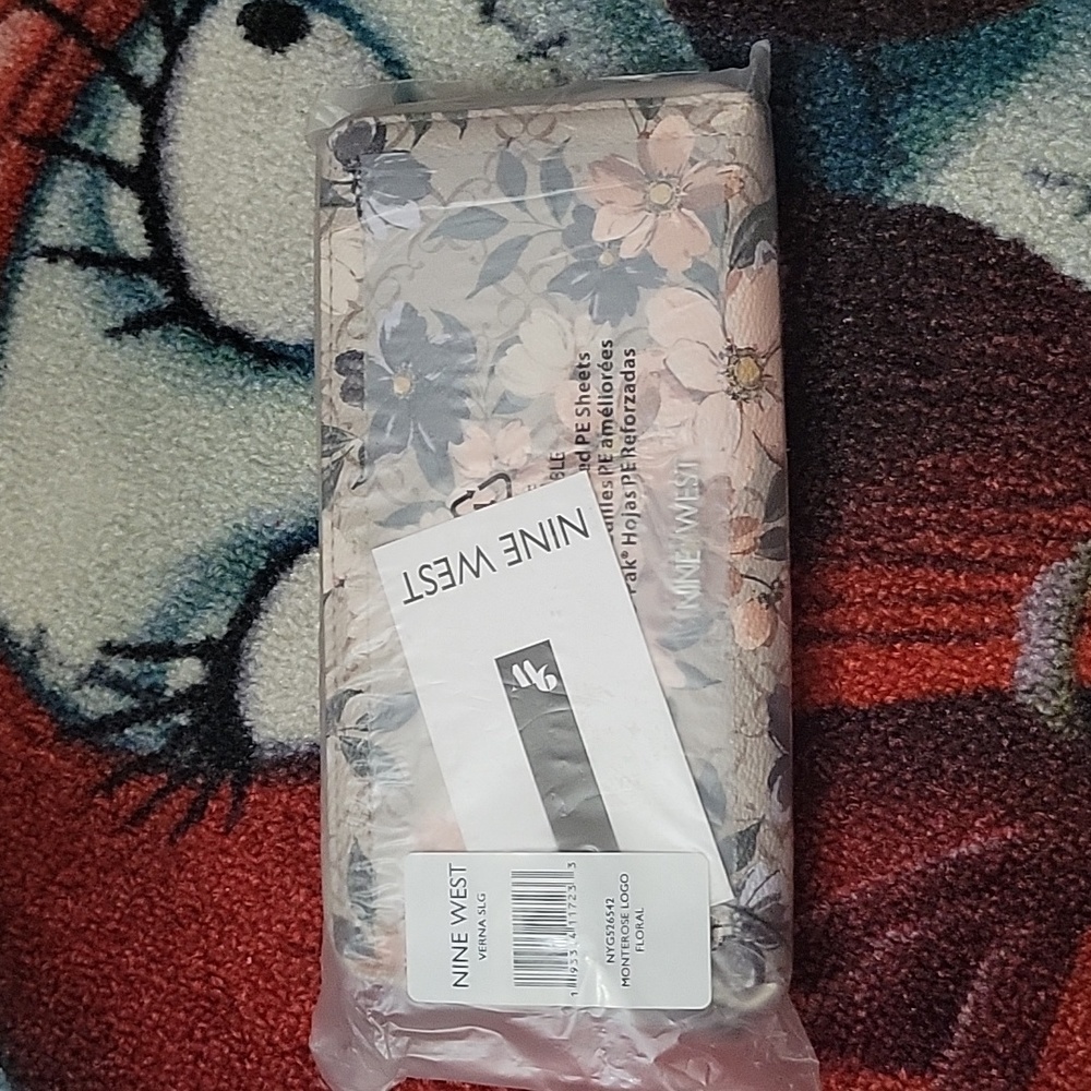 Nine West Floral wallet